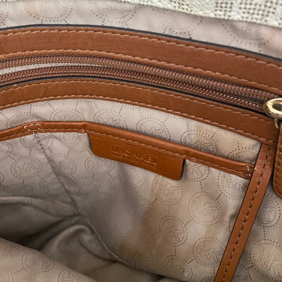 Michael Kors shoulder bag - Picture 4 of 4